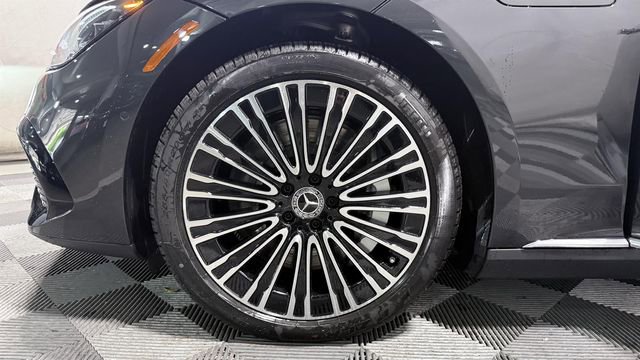 New 2026 Mercedes-Benz EQE 320 4MATIC Sedan image 8