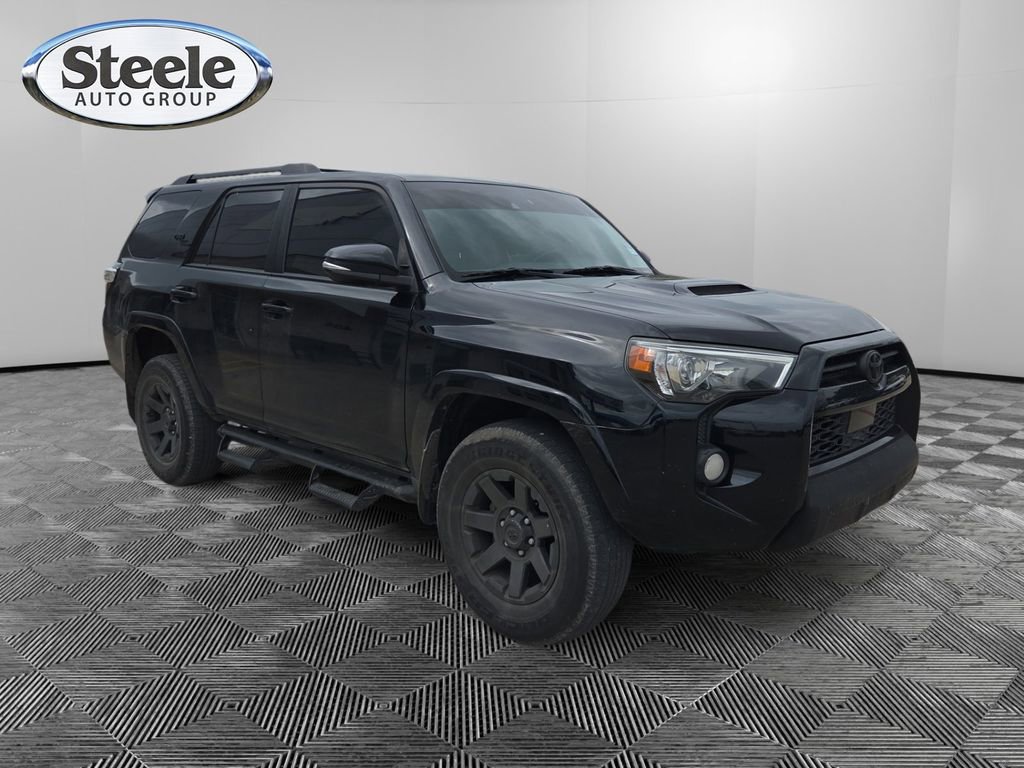 Used 2020 Toyota 4Runner TRD Off-Road Premium w/ Moonroof Package AWD/4WD image 7
