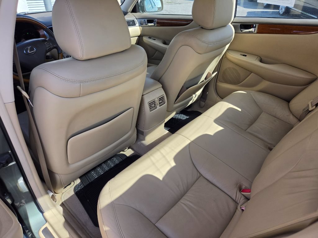 Used 2005 Lexus ES 330 FWD image 23