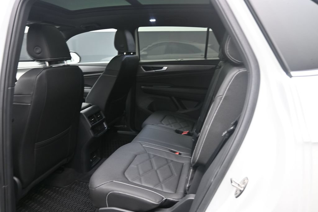 New 2026 Volkswagen Atlas Cross Sport SE FWD image 21