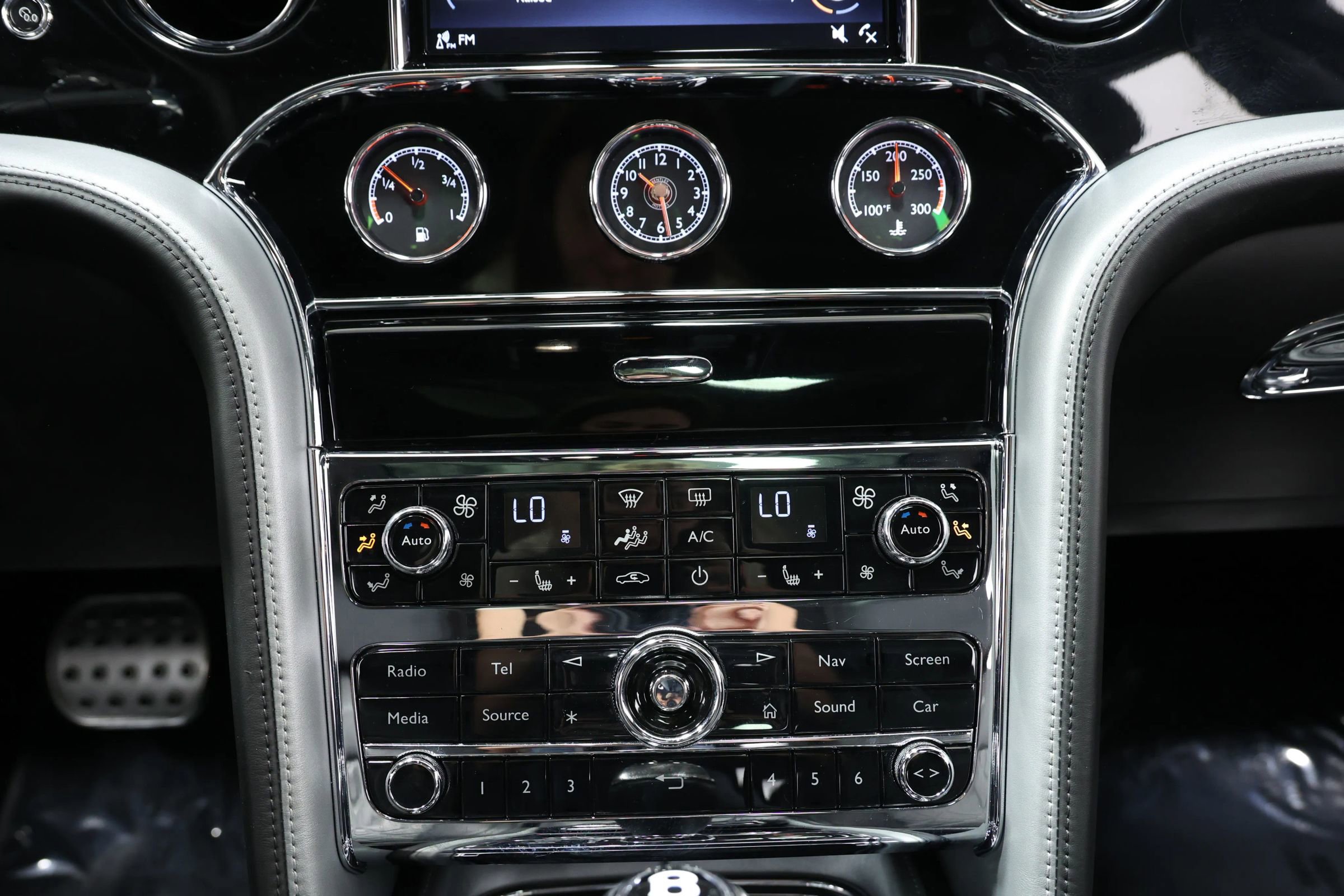 Used 2018 Bentley Mulsanne image 51