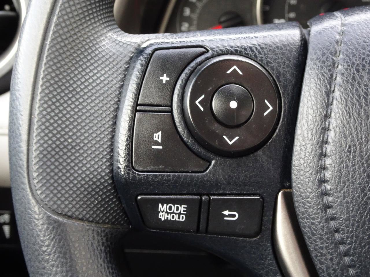 Used 2014 Toyota RAV4 XLE image 19