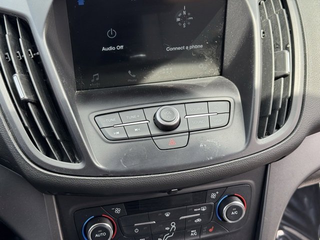 Used 2017 Ford Escape SE w/ Equipment Group 201A image 6