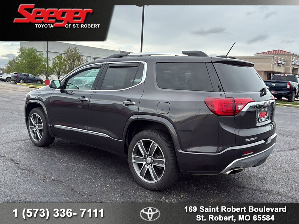 Used 2017 GMC Acadia Denali w/ Technology Package FWD image 5
