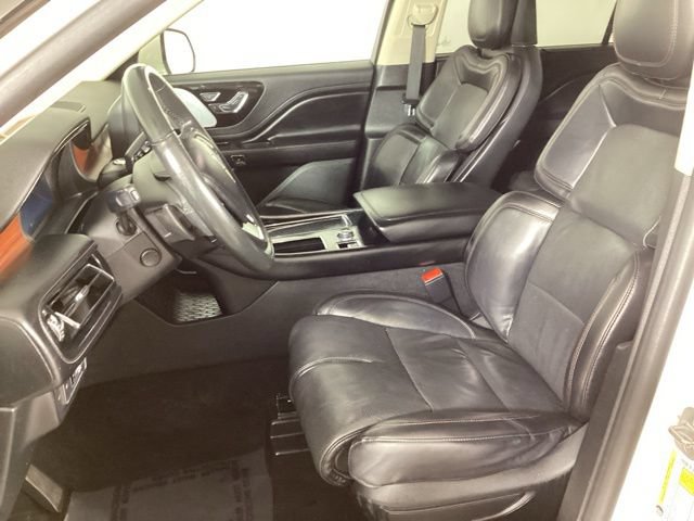 Used 2021 Lincoln Aviator Reserve AWD/4WD image 10
