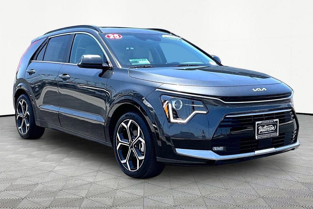 Used 2025 Kia Niro EX Touring FWD image 6