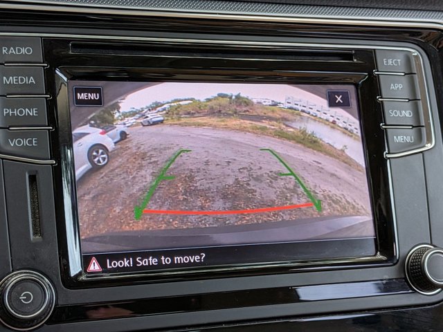 Used 2018 Volkswagen Passat 2.0T SE FWD image 6