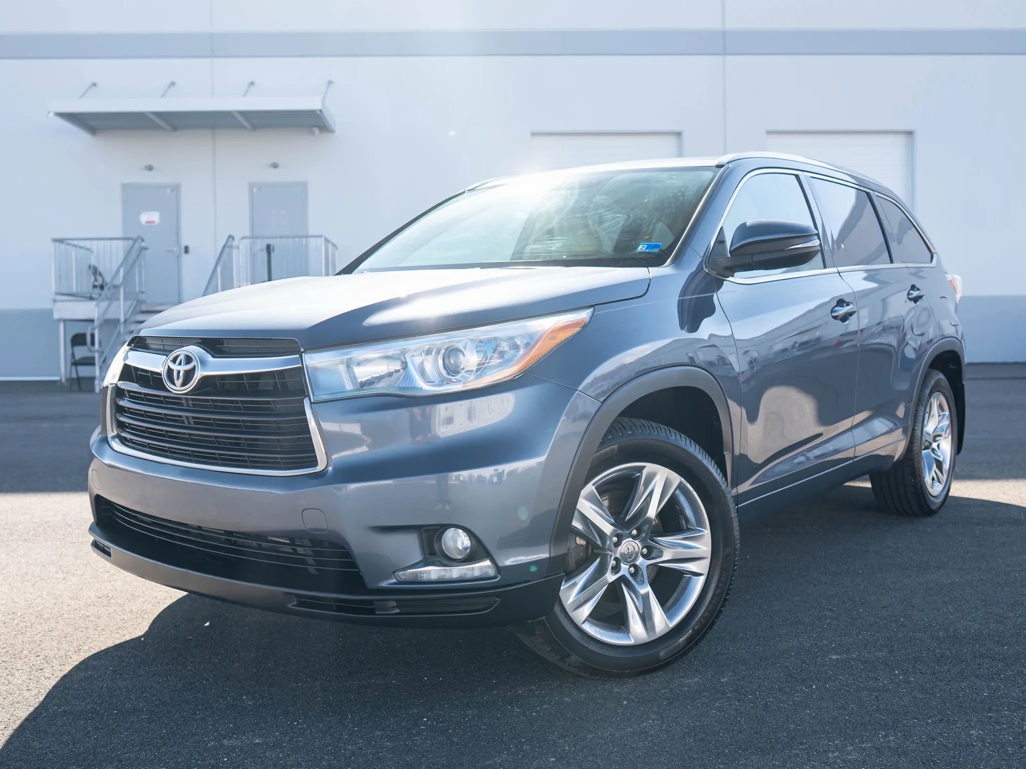 Used 2015 Toyota Highlander Limited image 1