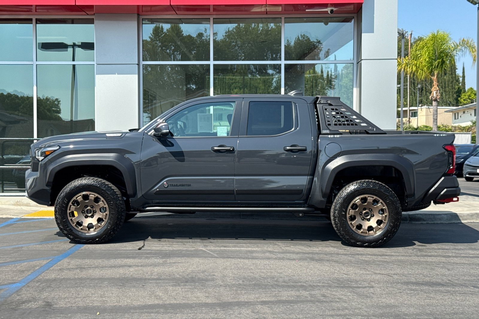 Certified 2025 Toyota Tacoma Trailhunter image 9