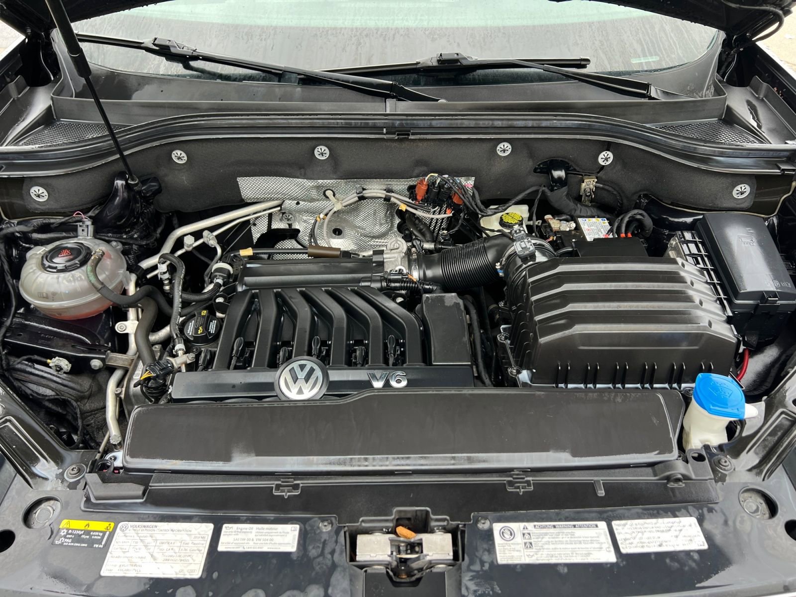 Used 2019 Volkswagen Atlas SEL R-Line image 40