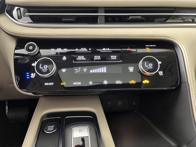 Used 2023 INFINITI QX60 Sensory w/ Vision Package image 35