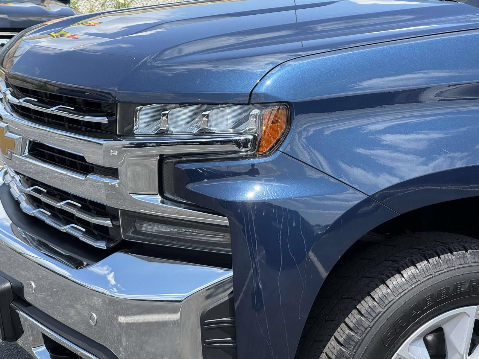 Used 2019 Chevrolet Silverado 1500 LTZ w/ LTZ Plus Package AWD/4WD image 28