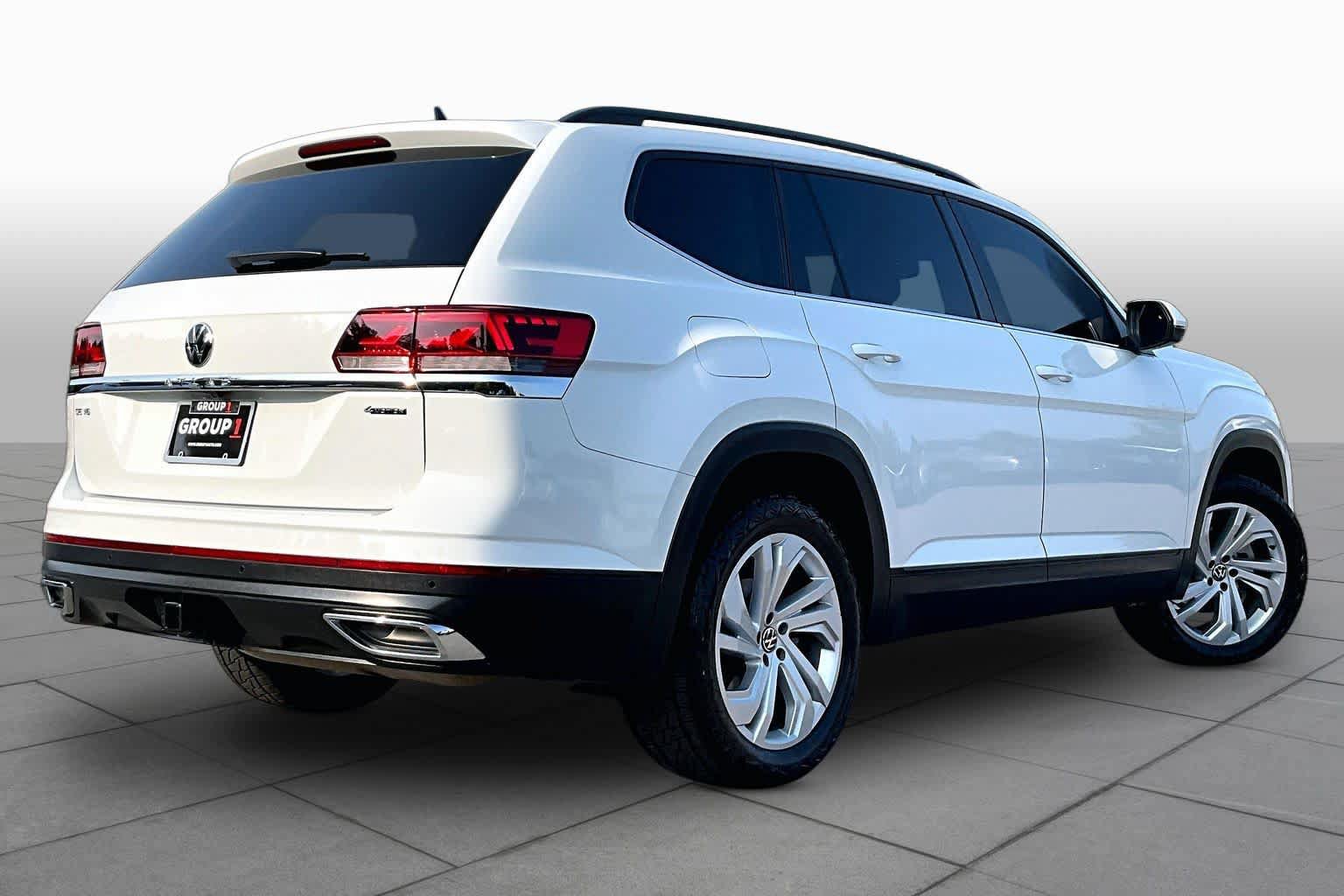 Used 2023 Volkswagen Atlas SE AWD/4WD image 12