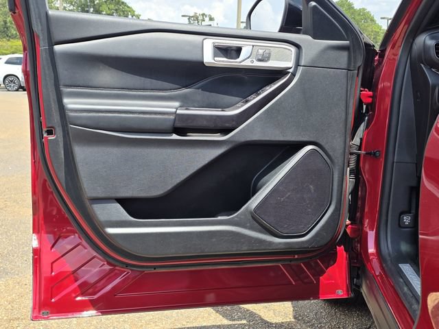 Used 2020 Ford Explorer Limited RWD image 15