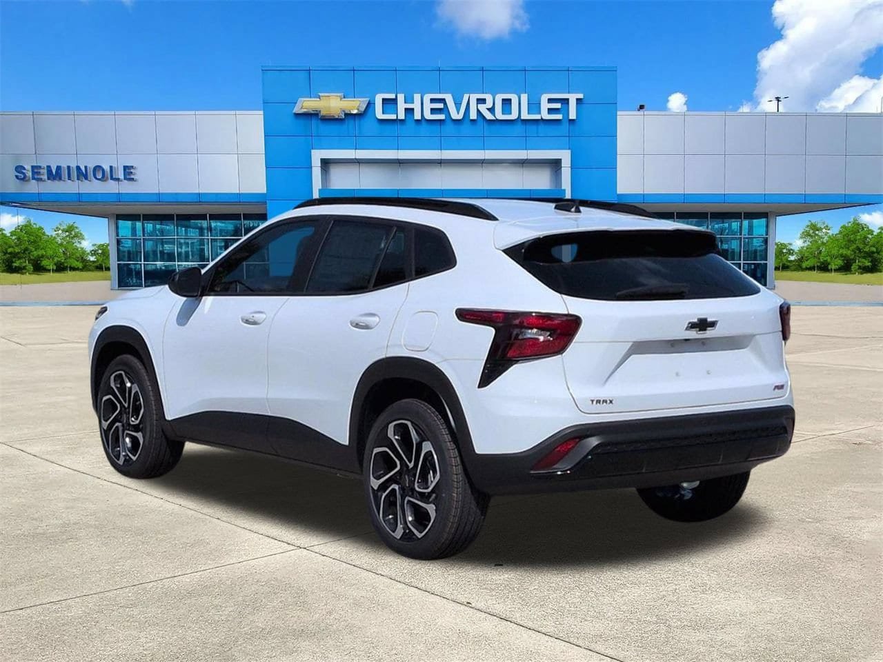 New 2026 Chevrolet Trax RS w/ Sunroof Package FWD image 4