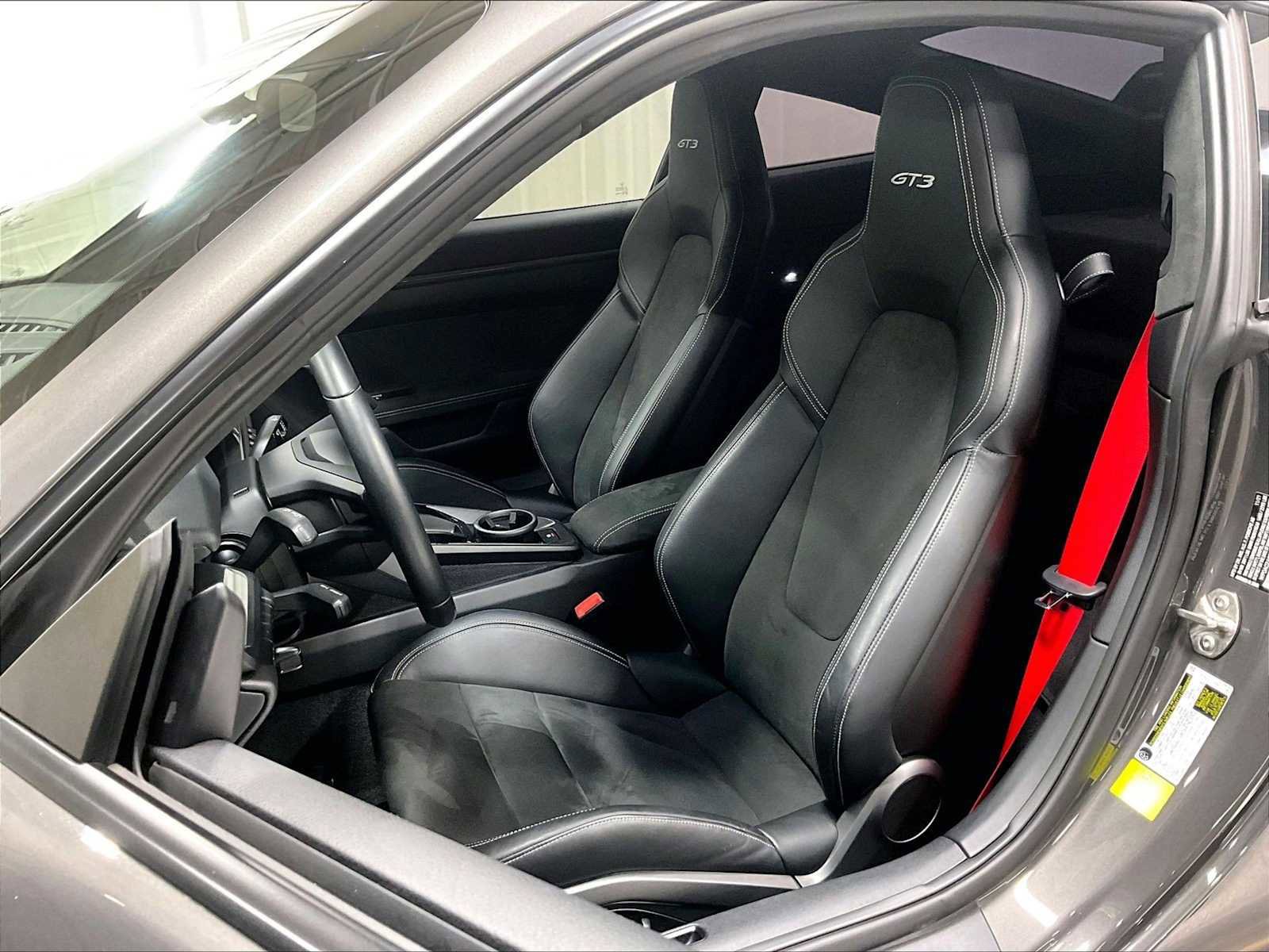 Used 2022 Porsche 911 GT3 image 8