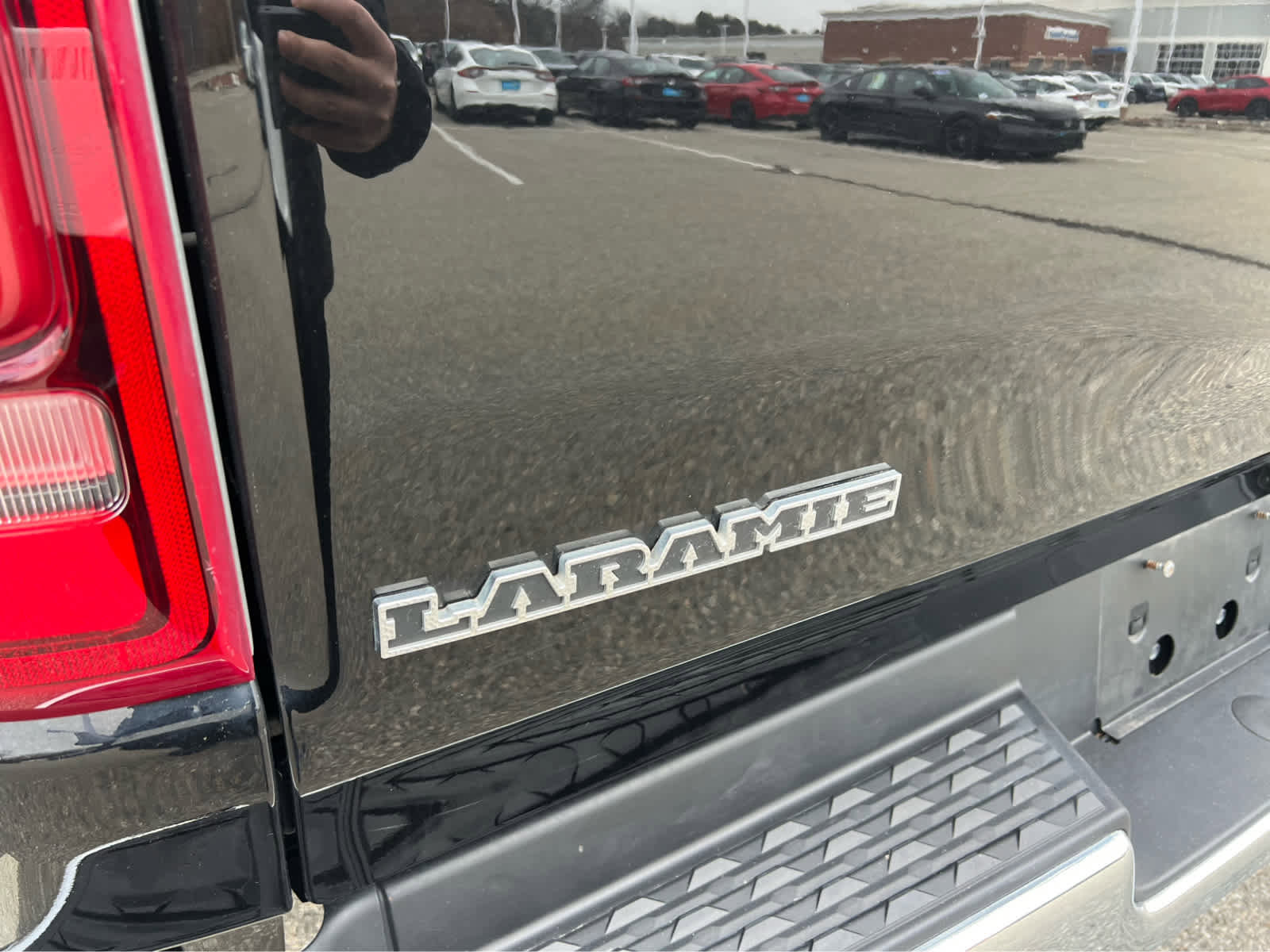 Used 2024 RAM 1500 Laramie image 9