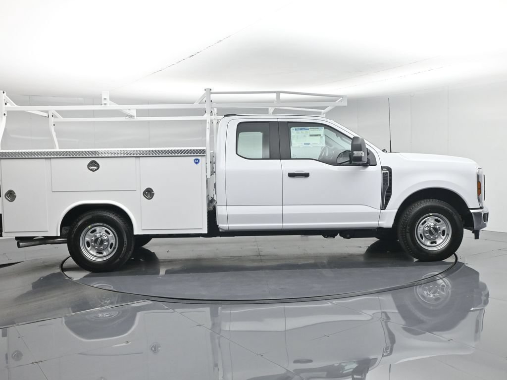 New 2026 Ford F250 XL w/ XL Chrome Package RWD image 4