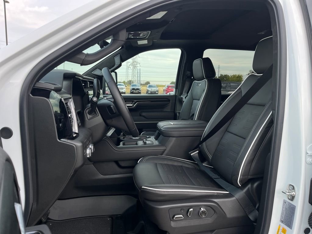 New 2026 GMC Sierra 2500 AT4X image 9