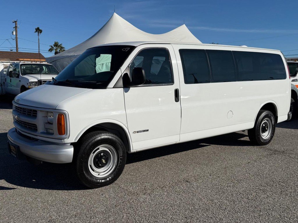 Used 2001 Chevrolet Express 3500 Extended Passenger image 12