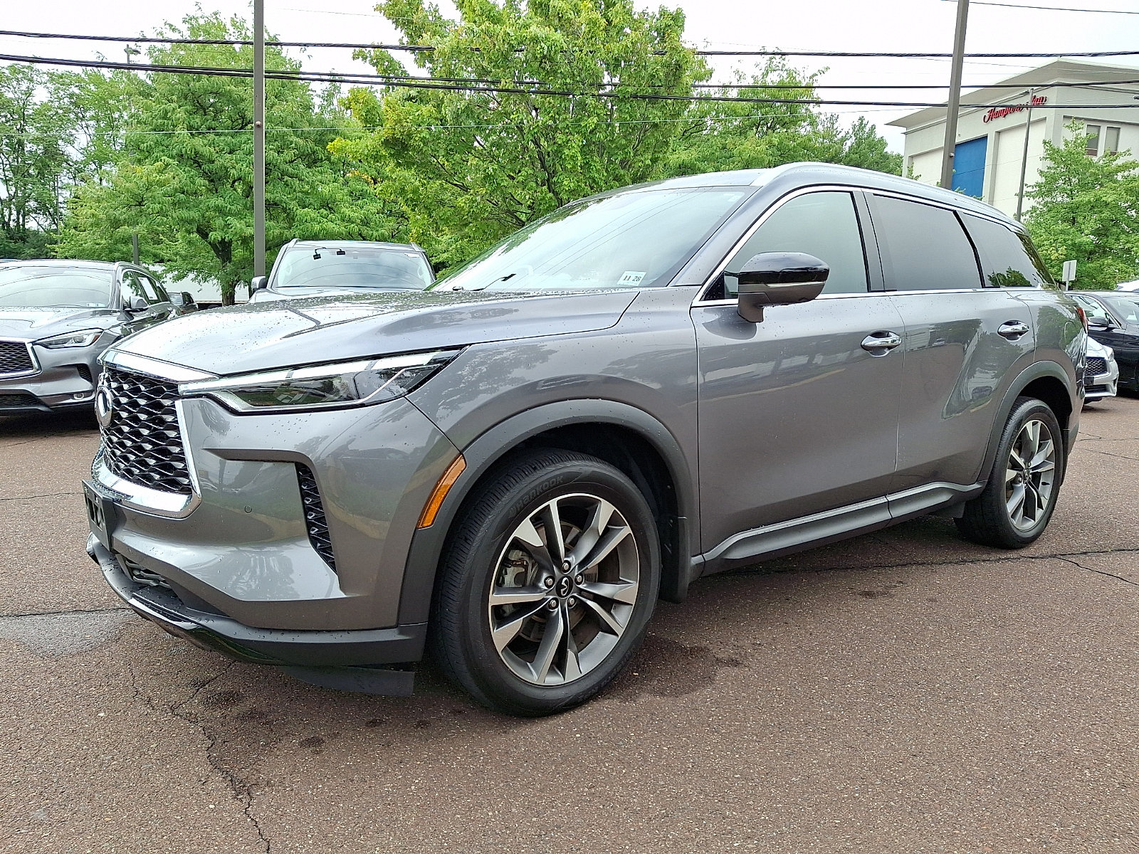 Certified 2023 INFINITI QX60 Luxe w/ Performance Audio Package AWD/4WD image 3