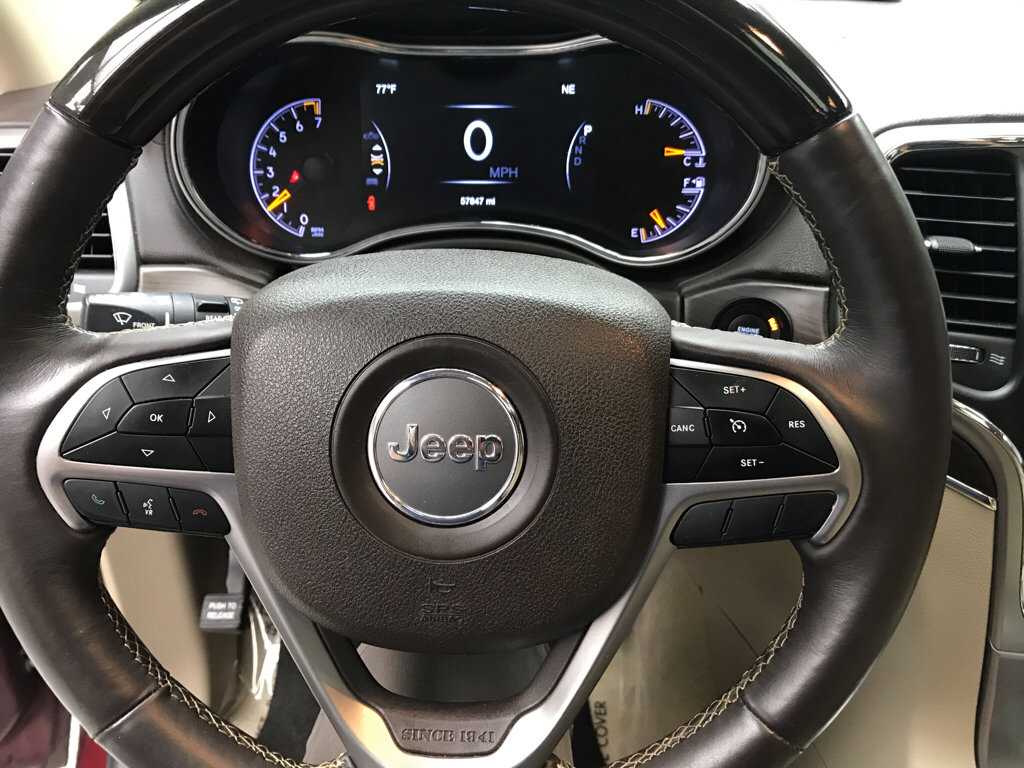 Used 2018 Jeep Grand Cherokee Overland AWD/4WD image 11