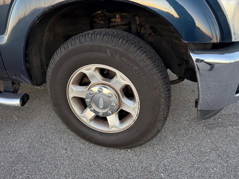 Used 2014 Ford F250 XLT w/ XLT Value Package image 3