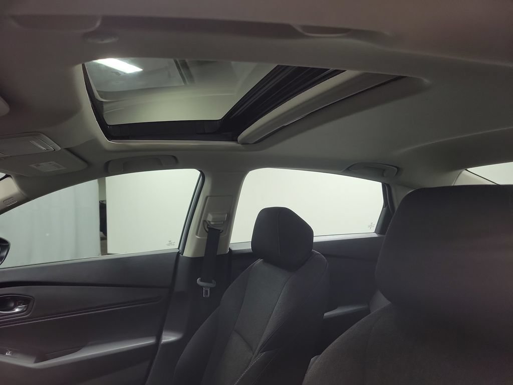 Used 2025 Honda Accord SE image 16