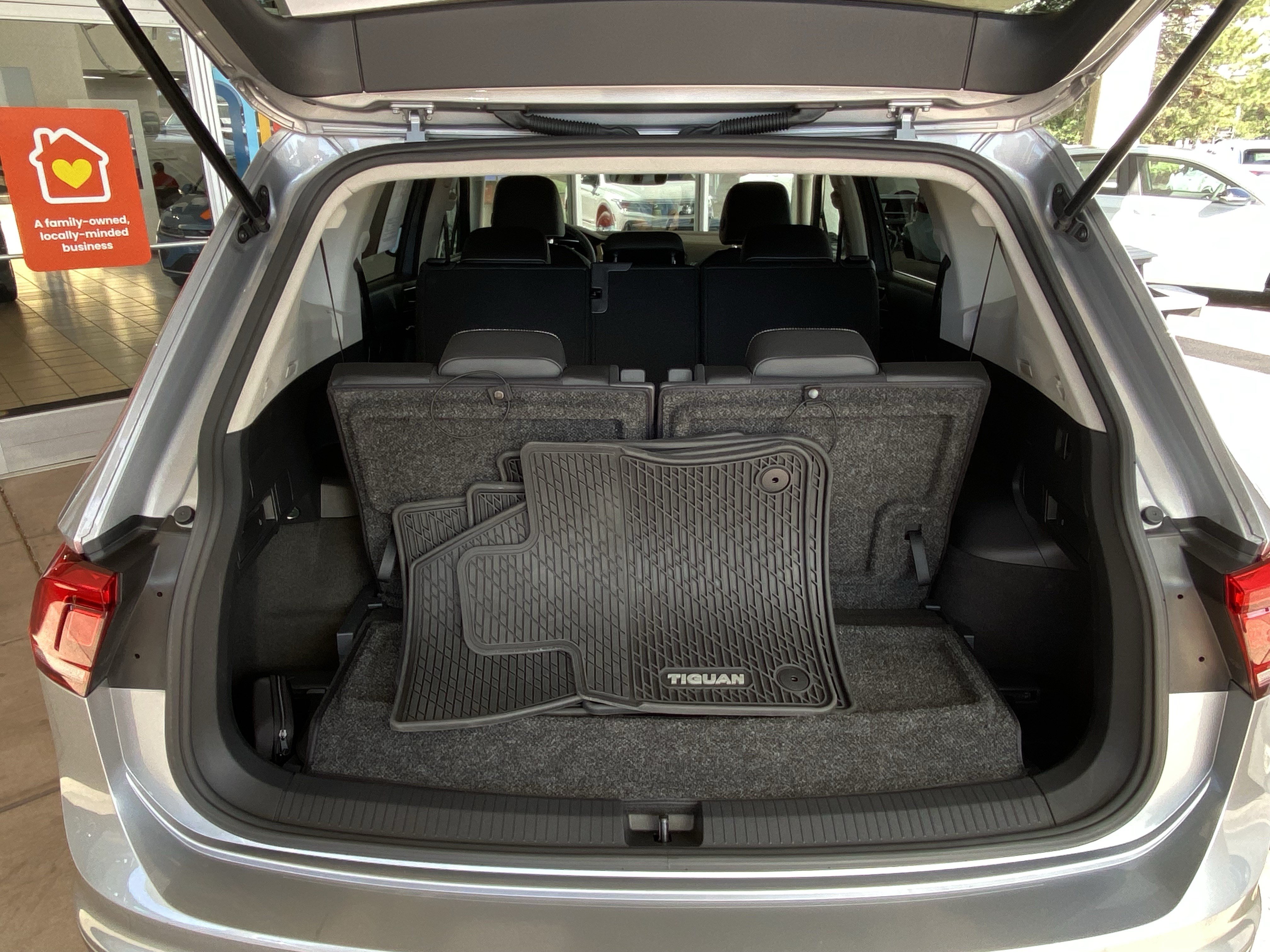 Certified 2023 Volkswagen Tiguan SE FWD image 15