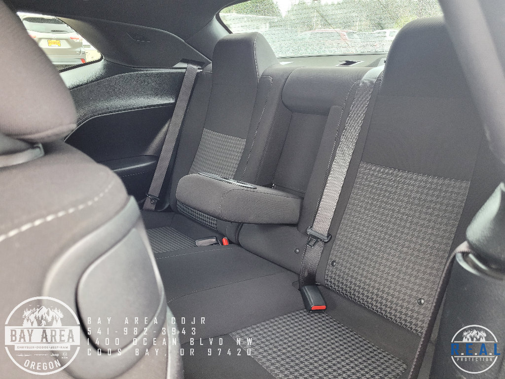 Used 2022 Dodge Challenger GT image 11