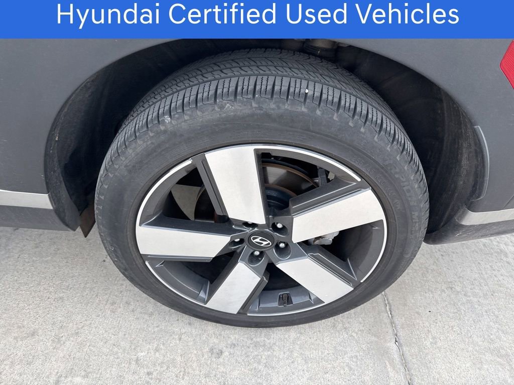 Used 2024 Hyundai Santa Fe Limited image 6
