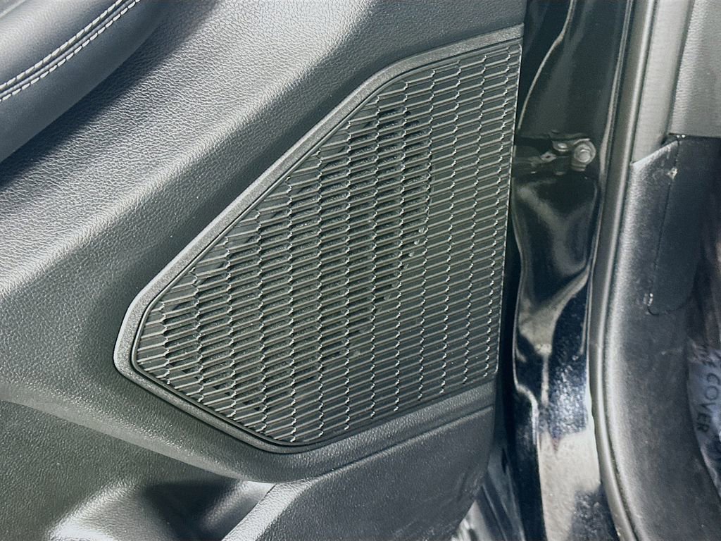 Used 2023 Jeep Grand Cherokee Laredo w/ Luxury Tech Group I image 29