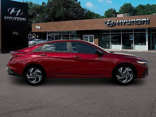 New 2025 Hyundai Elantra Sport FWD image 11