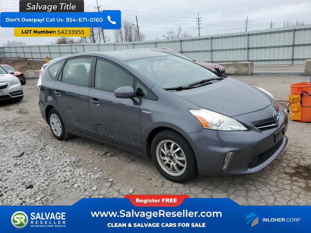 Used 2014 Toyota Prius V Two image 5