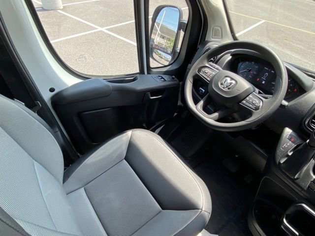Used 2025 RAM ProMaster 2500 w/ Convenience Group FWD image 21
