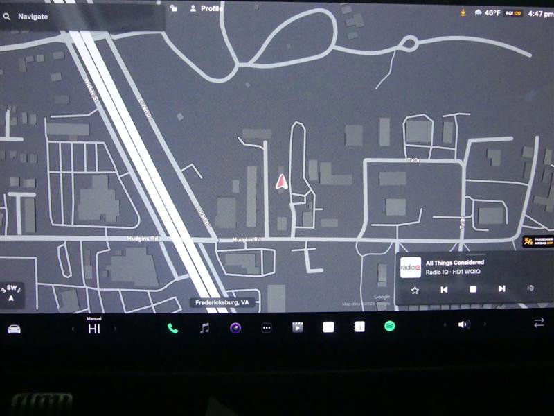 Used 2022 Tesla Model S Plaid image 10