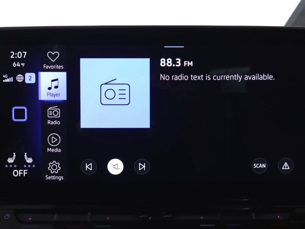 Used 2023 Volkswagen ID.4 Pro AWD/4WD image 18