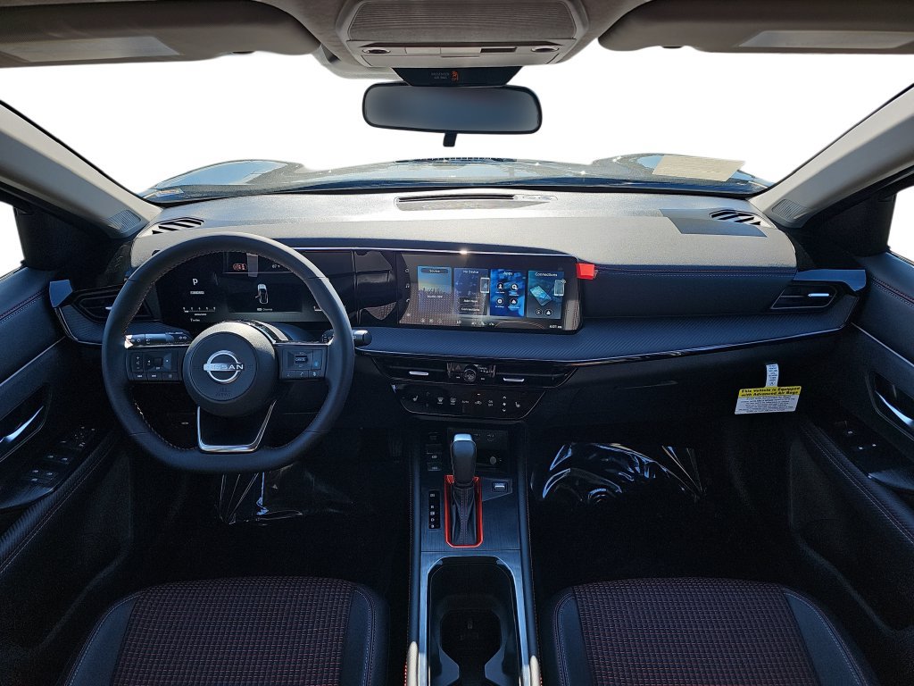 New 2027 Nissan Kicks SR w/ Cold Weather Package FWD image 13
