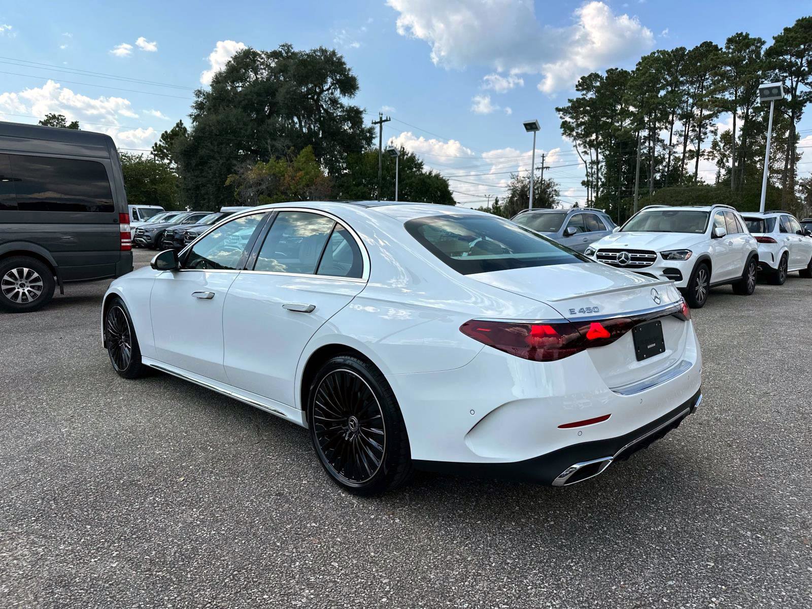 New 2026 Mercedes-Benz E 450 4MATIC Sedan image 3