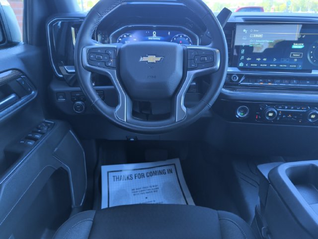 Used 2023 Chevrolet Silverado 1500 LT AWD/4WD image 2