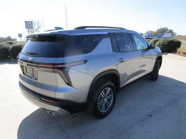 New 2026 Chevrolet Traverse LT w/ Driver Confidence Package FWD image 7