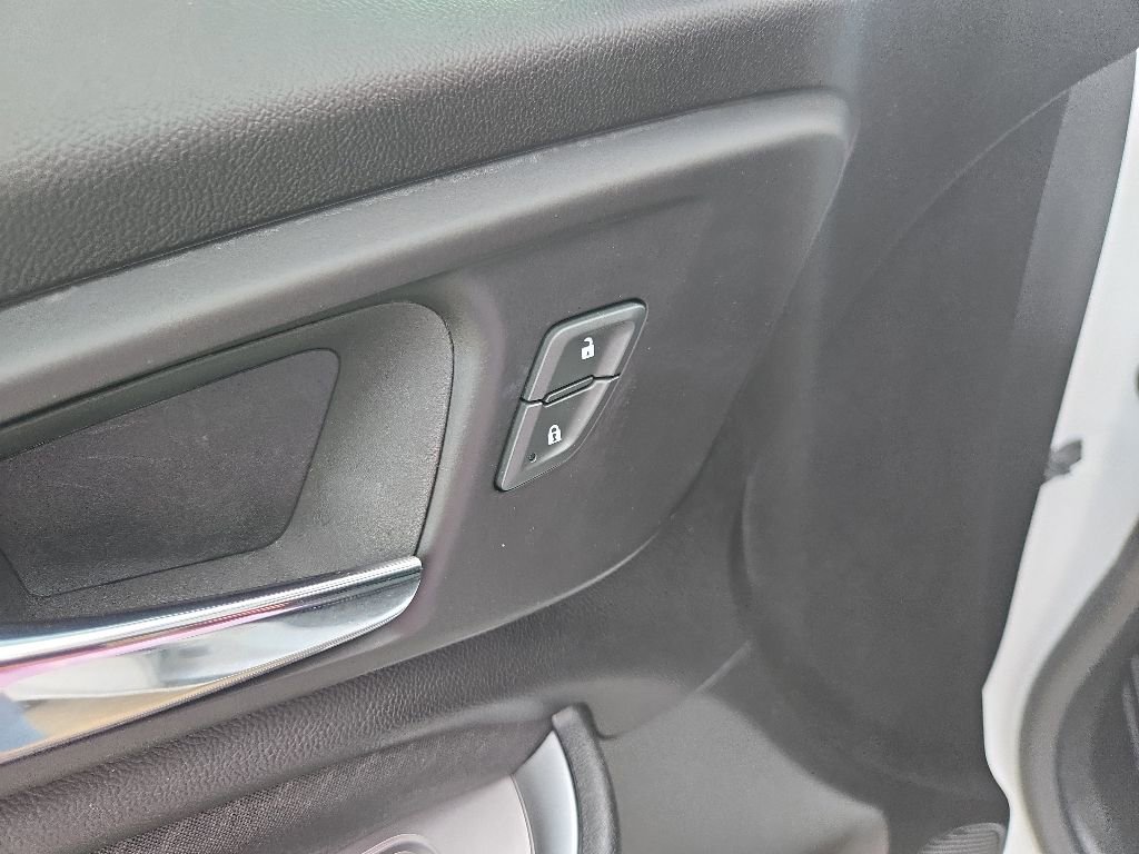 Used 2024 Chevrolet Malibu LS FWD image 31