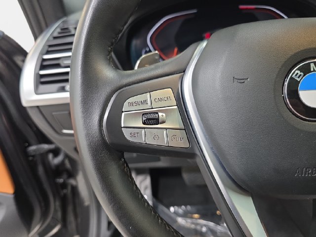 Used 2023 BMW X4 xDrive30i AWD/4WD image 17