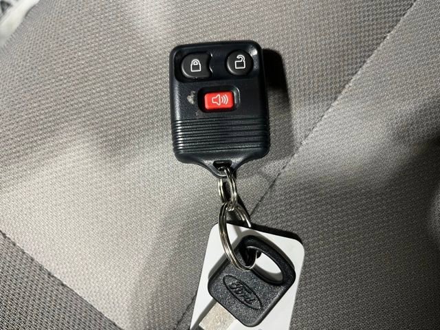 Used 2019 Ford E-350 and Econoline 350 Super Duty w/ Power Windows & Locks Group image 29