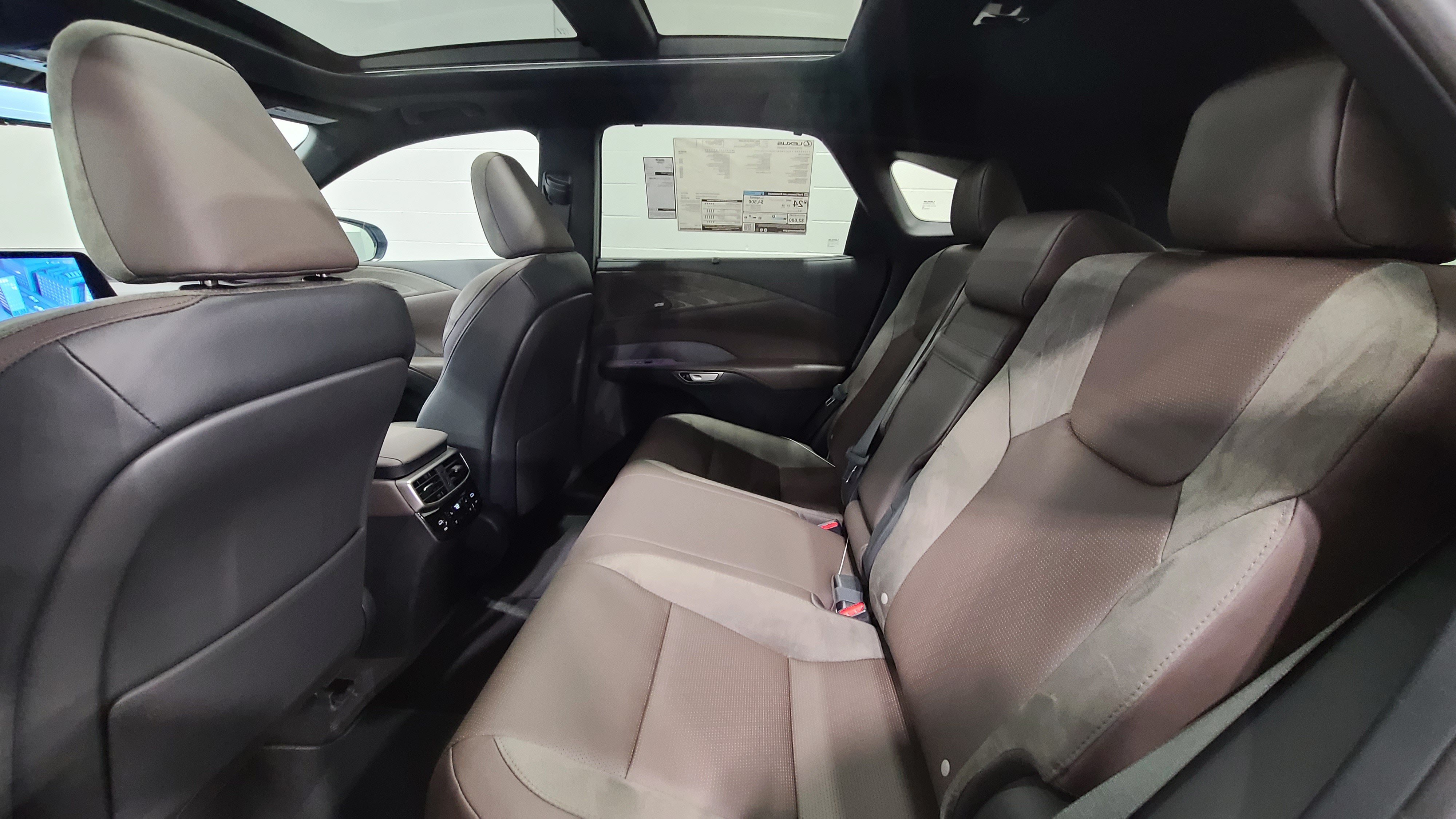 Used 2026 Lexus RX 350 AWD w/ Convenience Package image 33