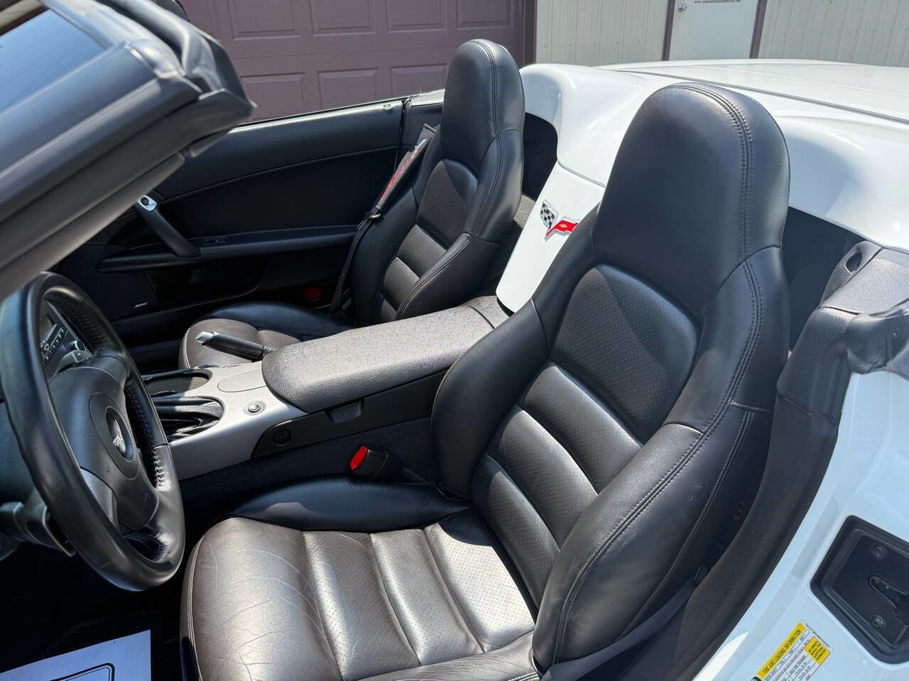 Used 2006 Chevrolet Corvette Convertible w/ Preferred Equipment Group image 23