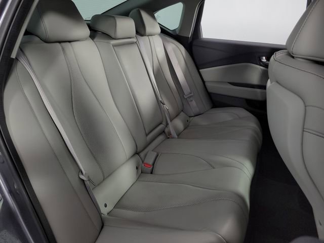 Used 2023 Acura TLX w/ Technology Package image 16