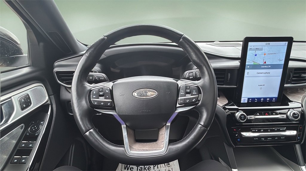 Used 2022 Ford Explorer Platinum w/ Equipment Group 601A image 17