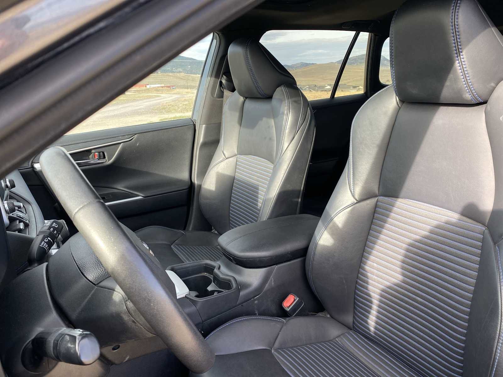 Used 2021 Toyota RAV4 XSE image 19