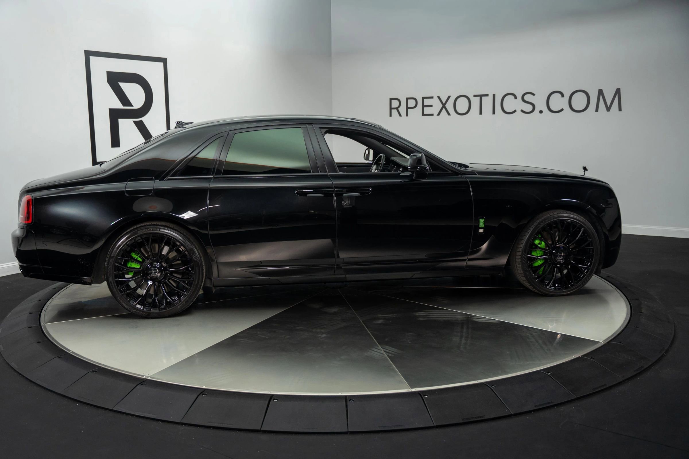 Used 2013 Rolls-Royce Ghost image 9